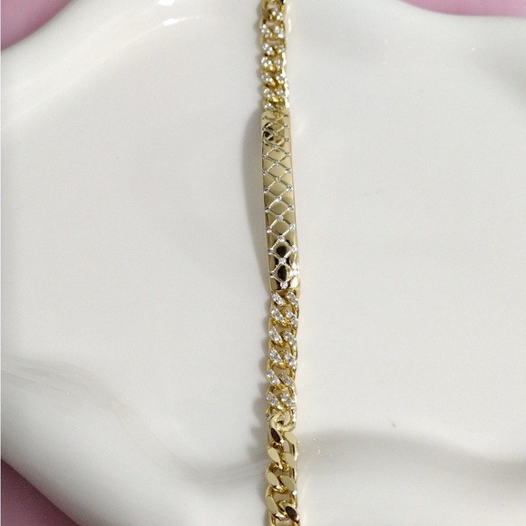 14k Gold Plated high Quality Crystal Bracelet 8 inch - Picture 3 of 3